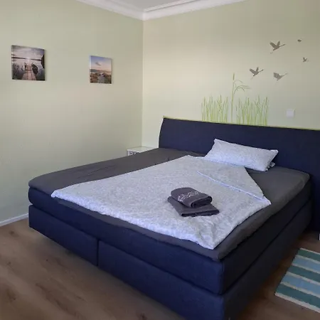 Auf Der Ried26 - Frisch Renoviertes, Charmantes Familien-appartement Mit 3 Schlafraeumen * Pforzheim
